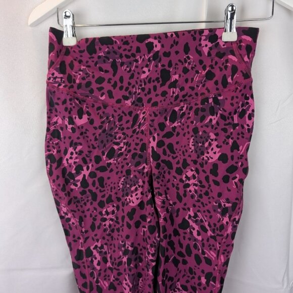 Lululemon Base Pace High-Rise Running Tight 25 size 8 in EUC - Picture 7 of 10